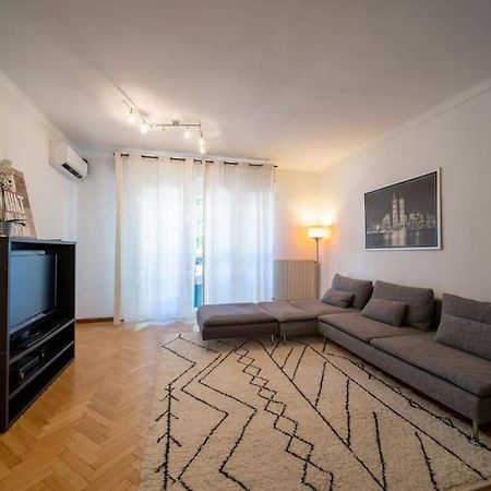Appartement Climatise Tout Equipe A Cote Du Stade Velodrome Marsiglia Esterno foto