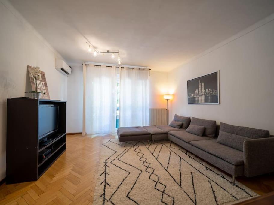 Appartement Climatise Tout Equipe A Cote Du Stade Velodrome Marsiglia Esterno foto